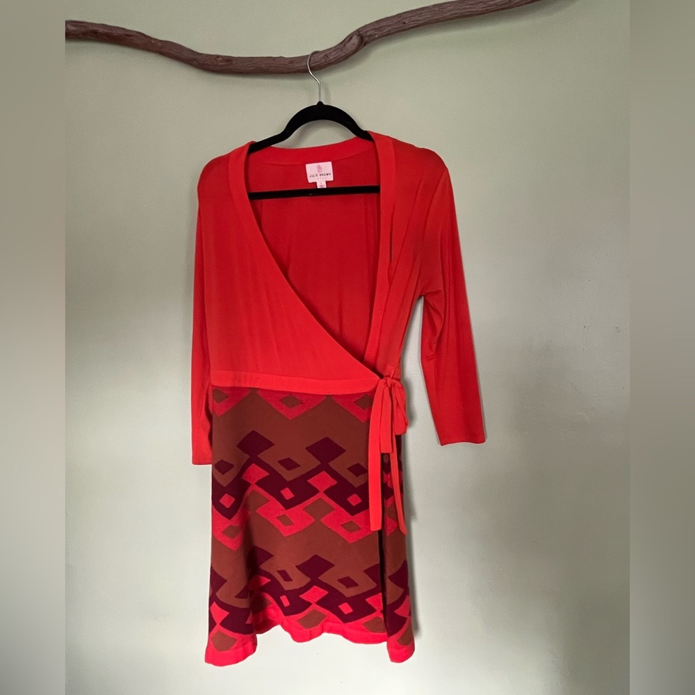 Retro inspired geometric wrap dress